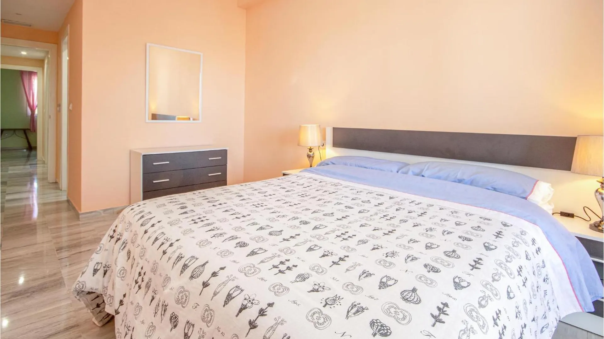 Awesome Apartment In Marbella With Kitchen 0*,  Spanien