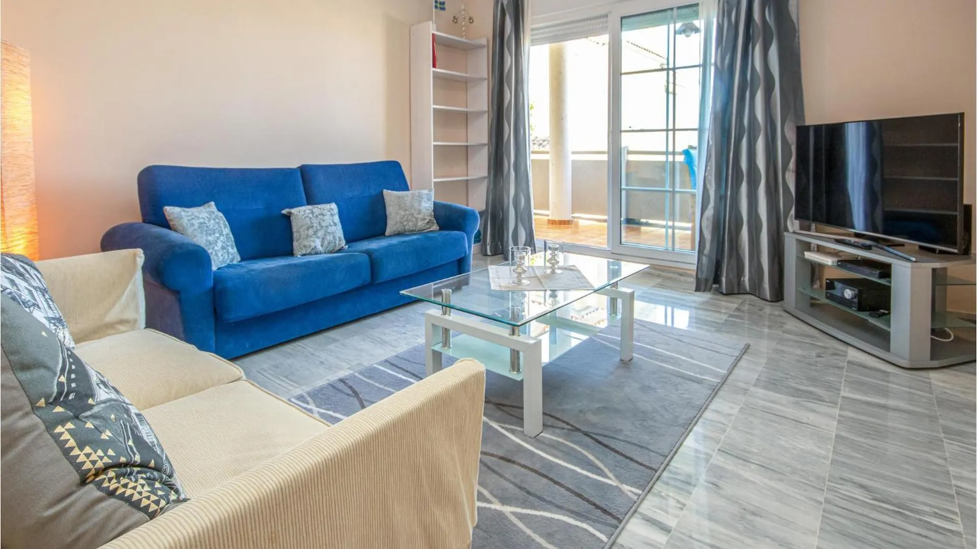 Awesome Apartment In Marbella With Kitchen Spanien